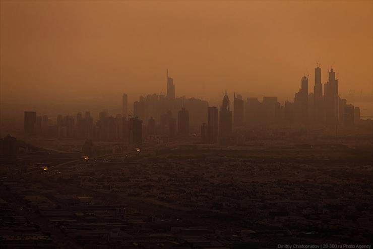Dubai. Widok z najwyższego budynku świata - tttyy_007.jpg
